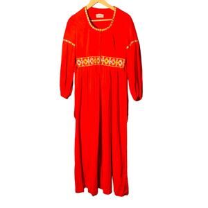 Evelyn Pearson Red Embroidered Loungewear 70's Vintage